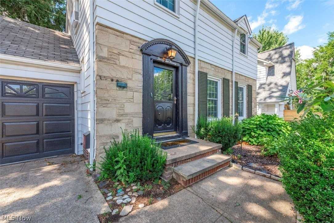 3290 Wooster Rd - Photo 4 of 45