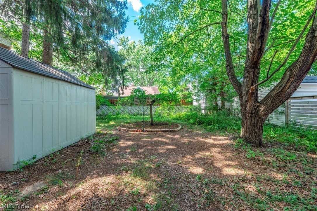 3290 Wooster Rd - Photo 5 of 45