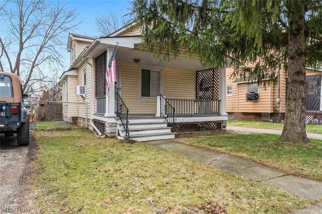 3753 W 139th St - Photo 2 of 37