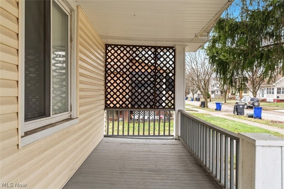 3753 W 139th St - Photo 5 of 37