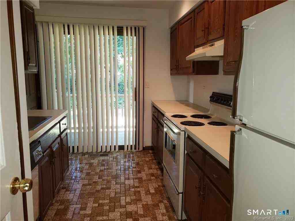 375 Glendale Ave - Photo 7 of 7