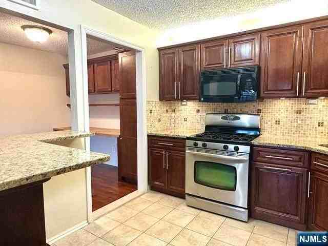 303 Linden St #303 - Photo 2 of 47