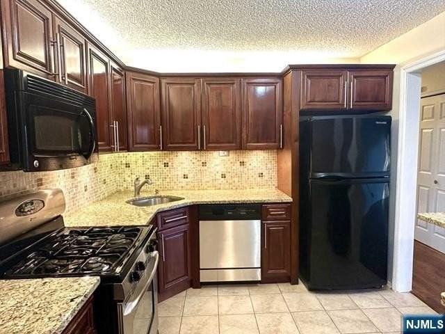 303 Linden St #303 - Photo 7 of 47
