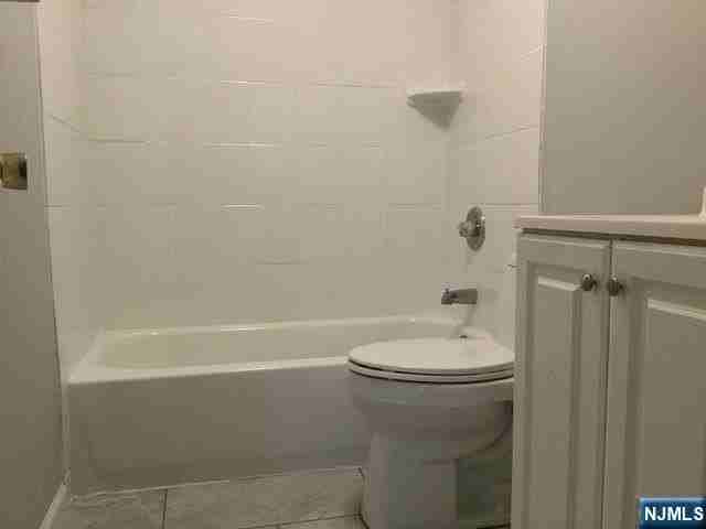 156 Corabelle Ave - Photo 4 of 11