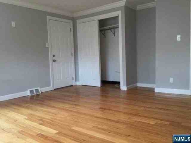 156 Corabelle Ave - Photo 5 of 11