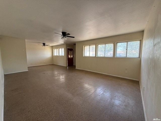 807 W Hervey Dr - Photo 4 of 14