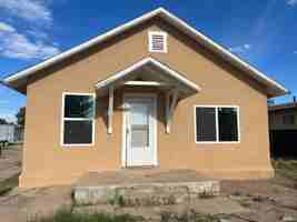 featured image of 1009 S Lea Ave