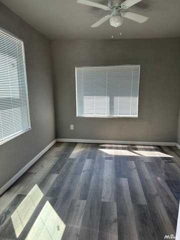 1009 S Lea Ave - Photo 5 of 8