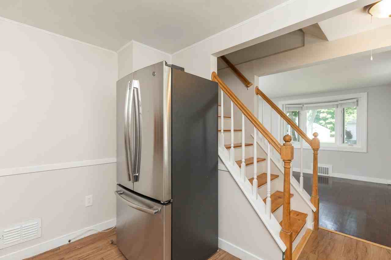 400 Colonial Dr - Photo 7 of 40