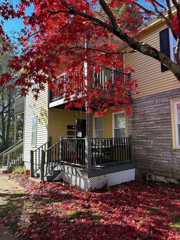 496 Kelley St - Photo 2 of 10