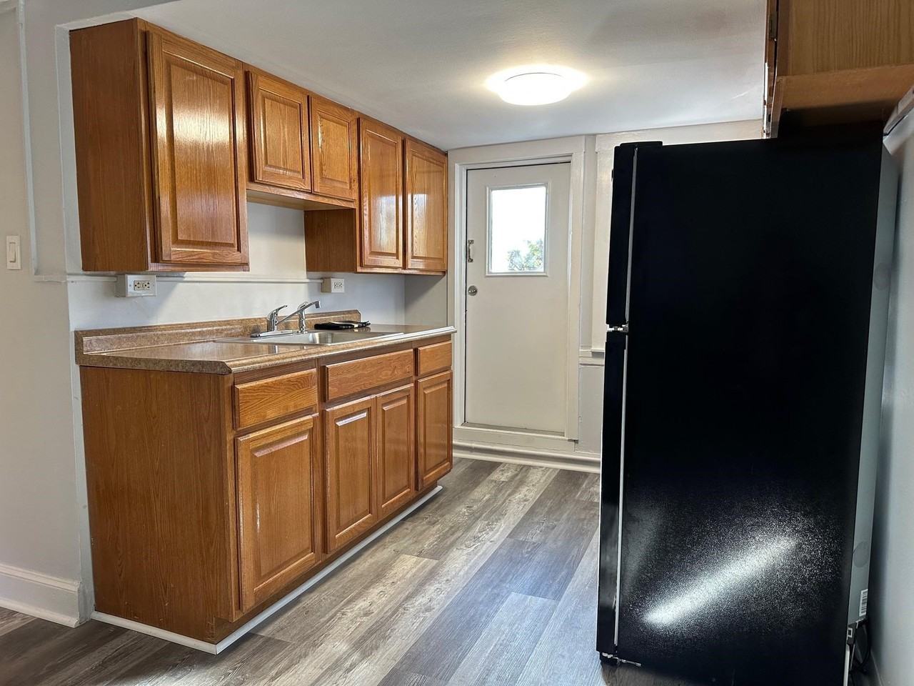496 Kelley St - Photo 5 of 10