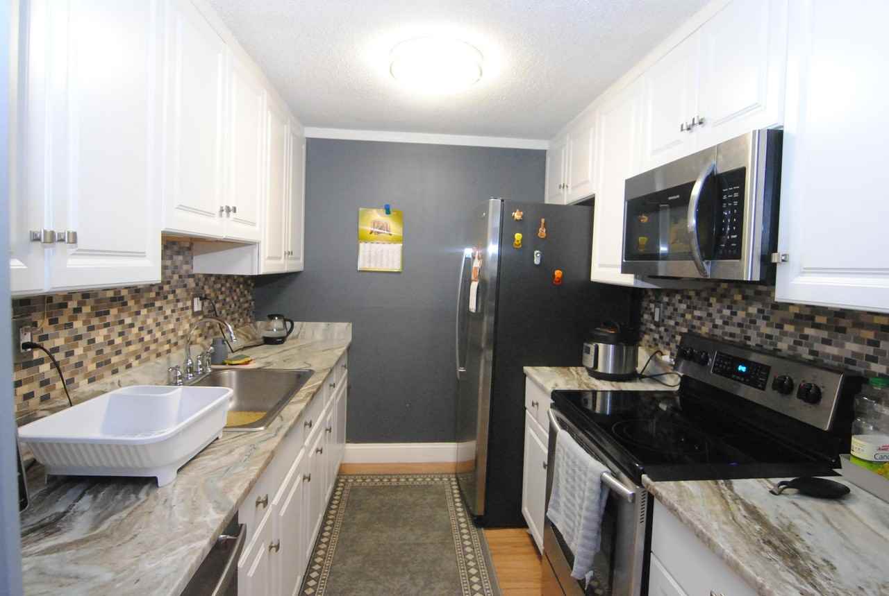 15 Blackstone Dr #1518 - Photo 4 of 18