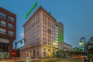 featured image of 875 Elm St #605