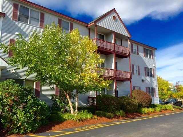7 Railroad Ave #106 - Photo 3 of 39