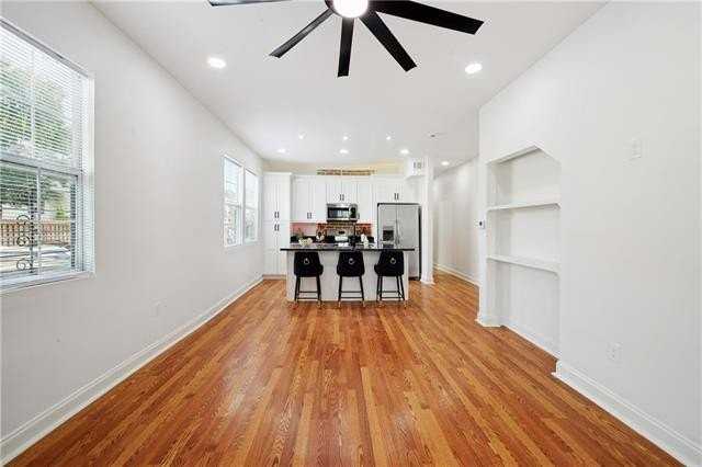 5537 Willow St - Photo 3 of 27