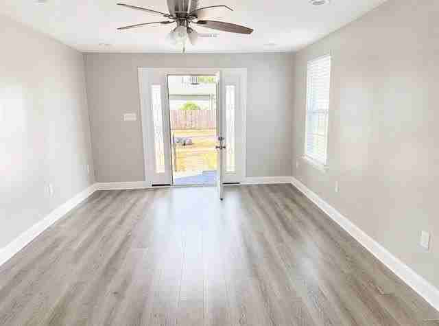 9009 Fig St - Photo 4 of 6