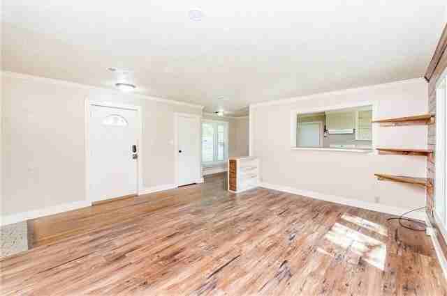 801 S Cypress St - Photo 2 of 10
