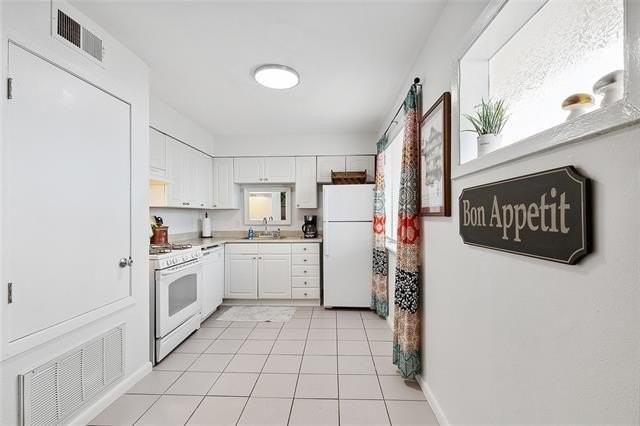 418 Pelican Ave #A - Photo 6 of 13