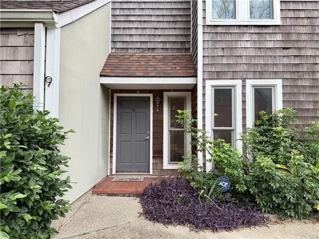 9 Spinnaker Ln - Photo 2 of 30