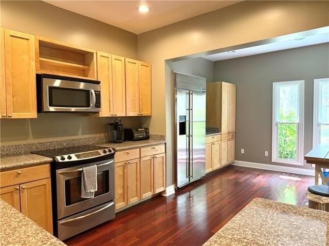 9 Spinnaker Ln - Photo 3 of 30