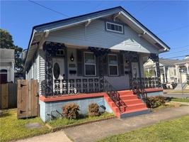 featured image of 2832 Cleveland Ave