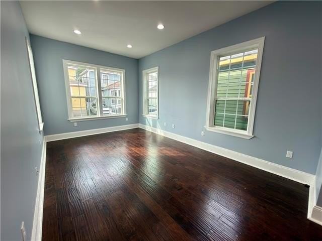 1305 Ferry Pl - Photo 4 of 21