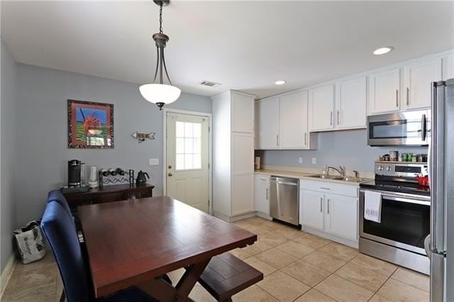 6043 Bellaire Dr - Photo 3 of 20