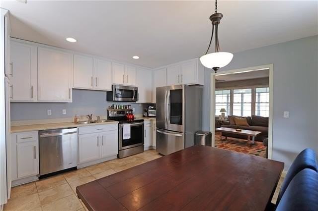 6043 Bellaire Dr - Photo 4 of 20