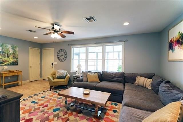 6043 Bellaire Dr - Photo 6 of 20