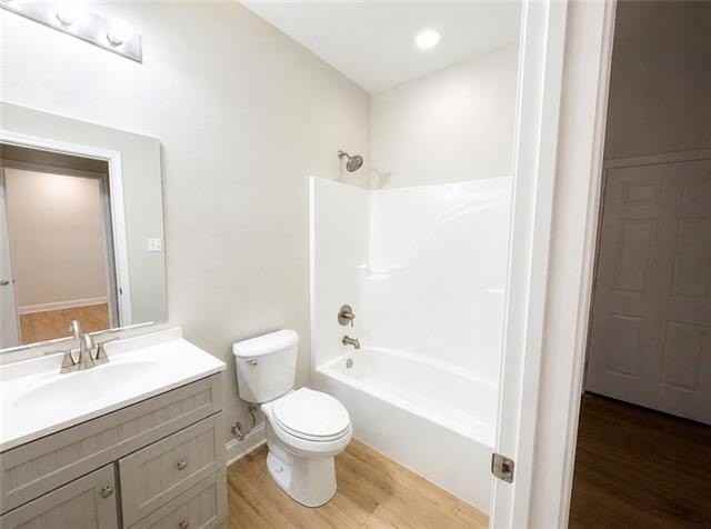 154 Oak St - Photo 6 of 7