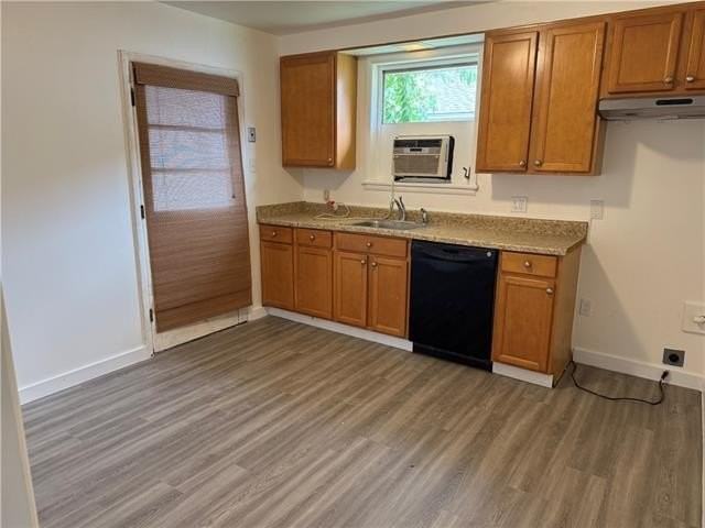 945 Helios Ave - Photo 3 of 8