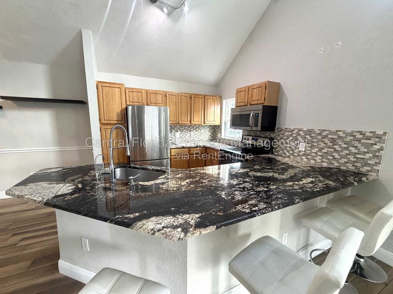 3391 Parkchester Square Blvd #1-203 - Photo 6 of 15