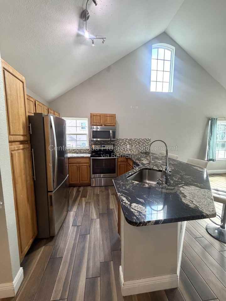 3391 Parkchester Square Blvd #1-203 - Photo 7 of 15