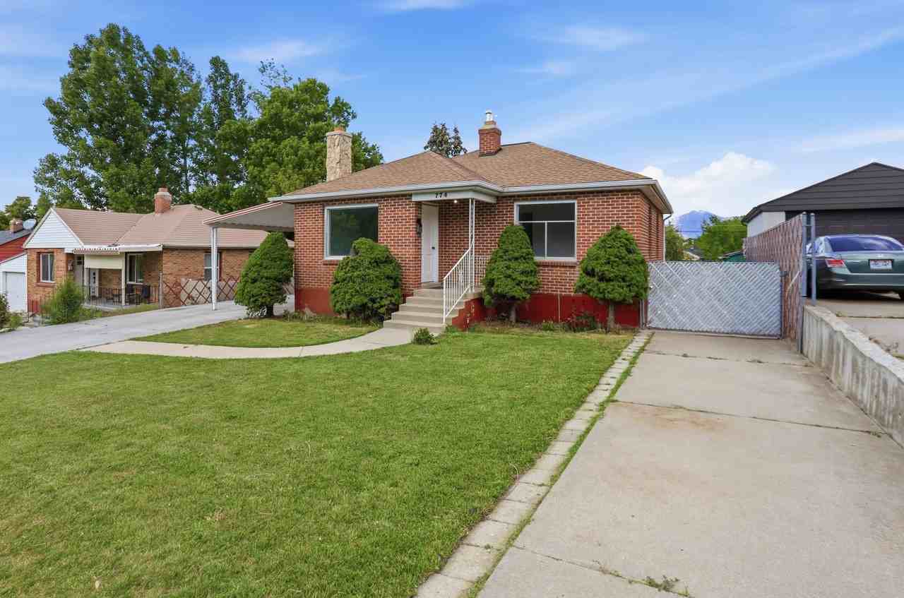 774 37th St - Photo 2 of 19