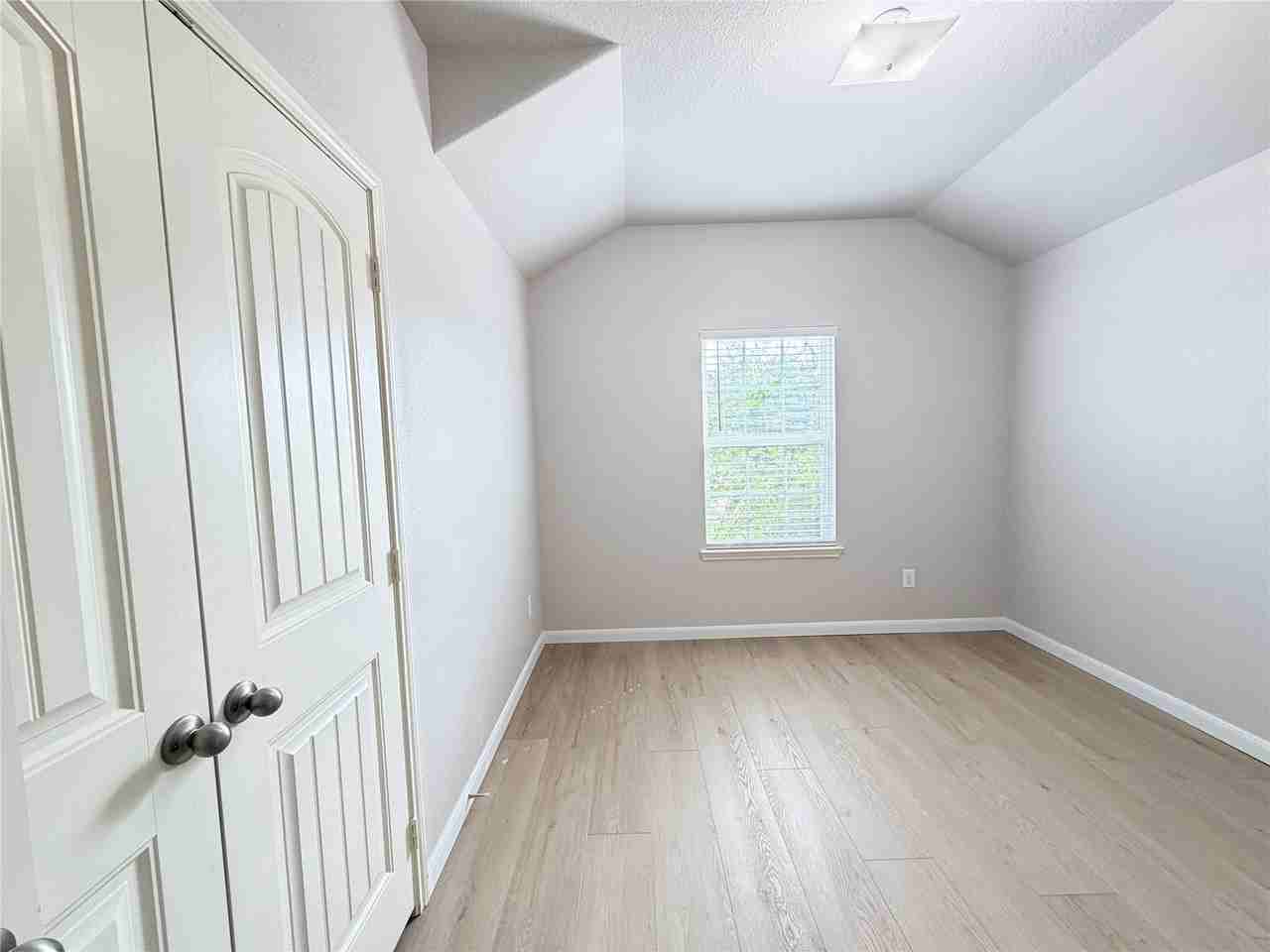 4505 Elderberry St - Photo 4 of 23