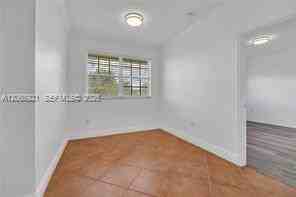 11601 Southwest 2nd Street - Photo 4 of 10