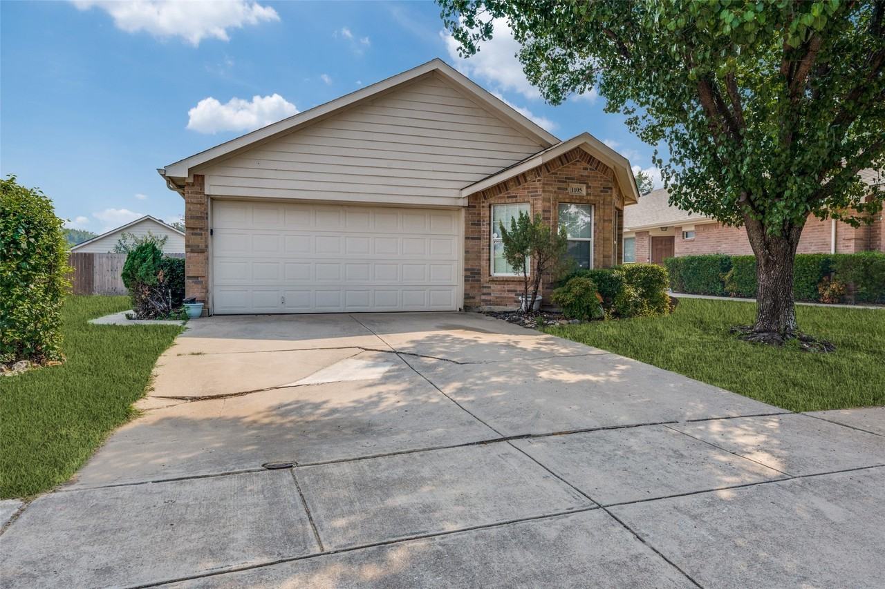 1105 Cottonwood Dr