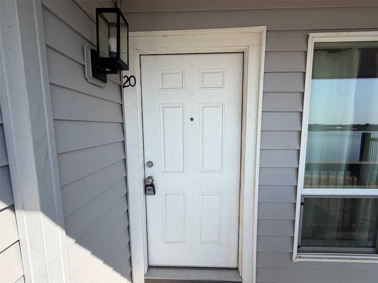 105 W Doyle St - Photo 2 of 15