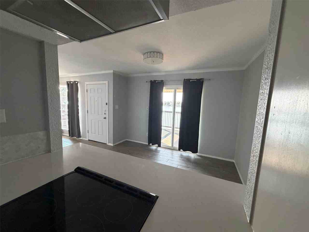 105 W Doyle St - Photo 6 of 15
