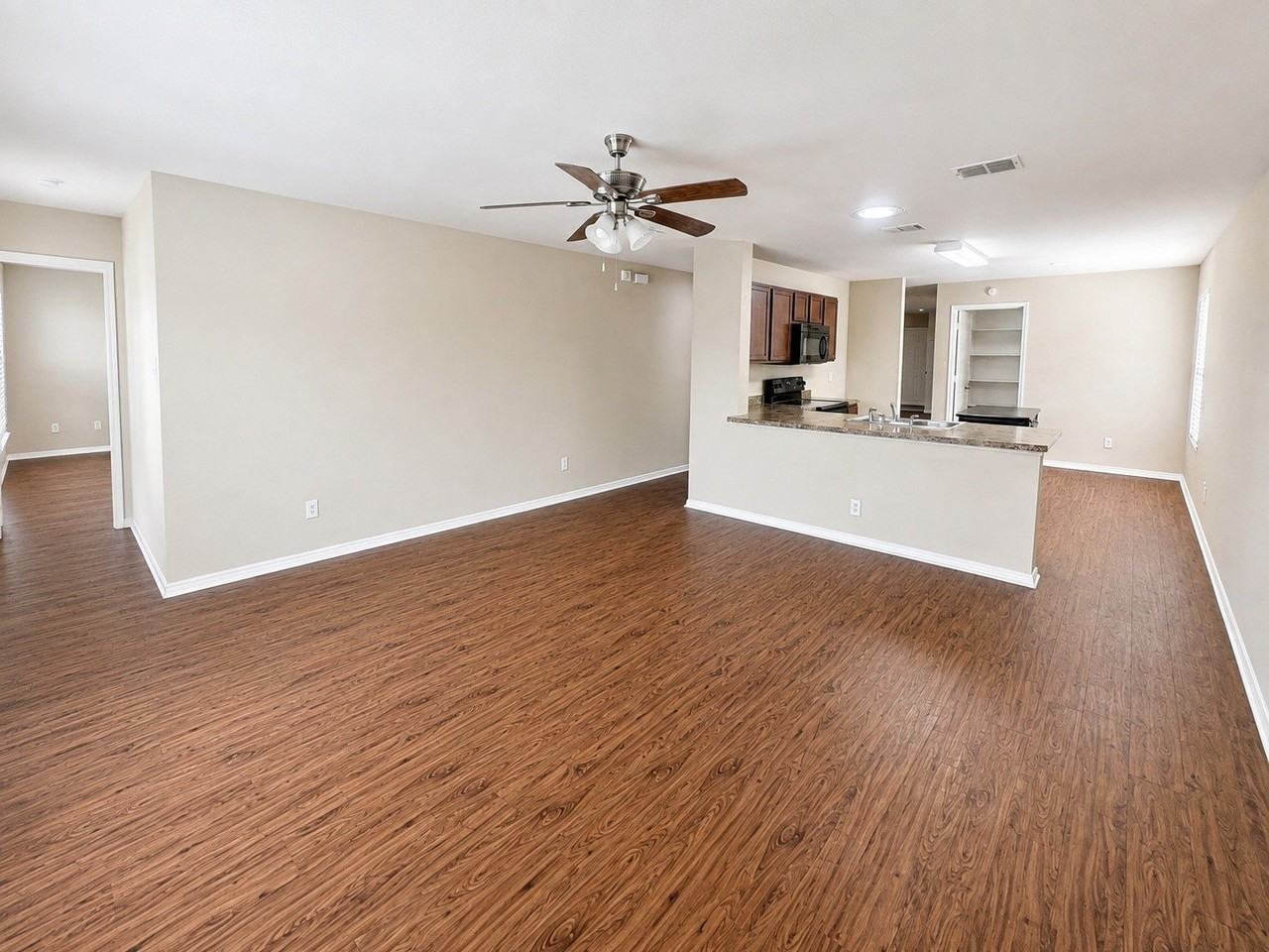 12617 Seagull Way - Photo 3 of 12