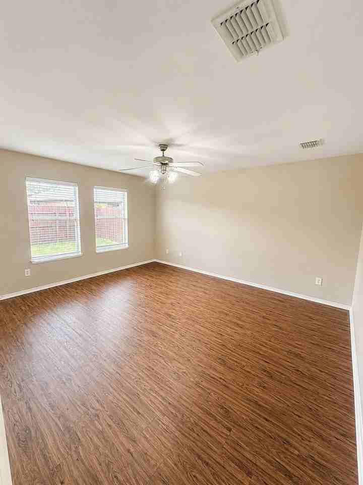 12617 Seagull Way - Photo 5 of 12