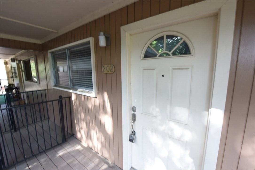 4206 Hawthorne Ave #202 - Photo 2 of 13