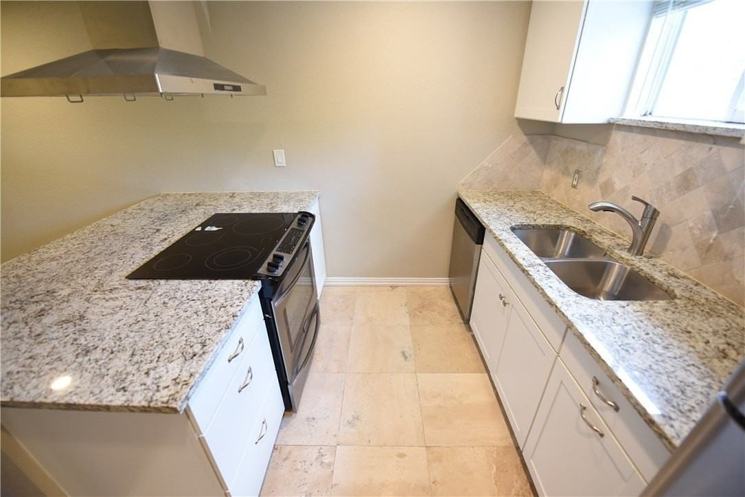 4206 Hawthorne Ave #202 - Photo 6 of 13