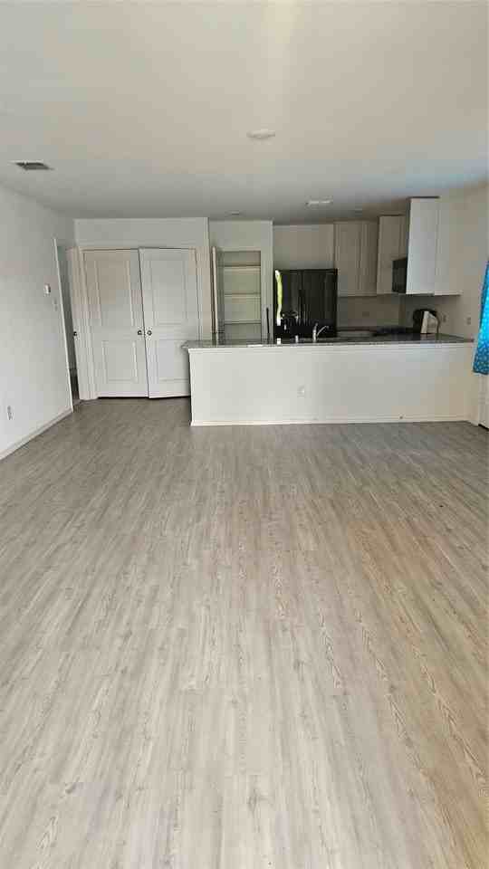 4178 Silverstein St - Photo 2 of 8