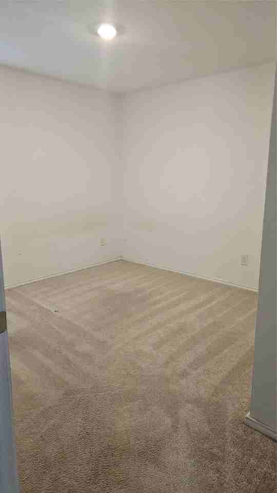 4178 Silverstein St - Photo 4 of 8