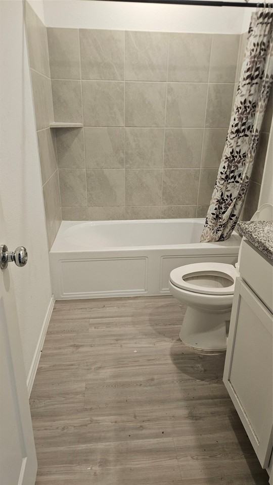 4178 Silverstein St - Photo 5 of 8