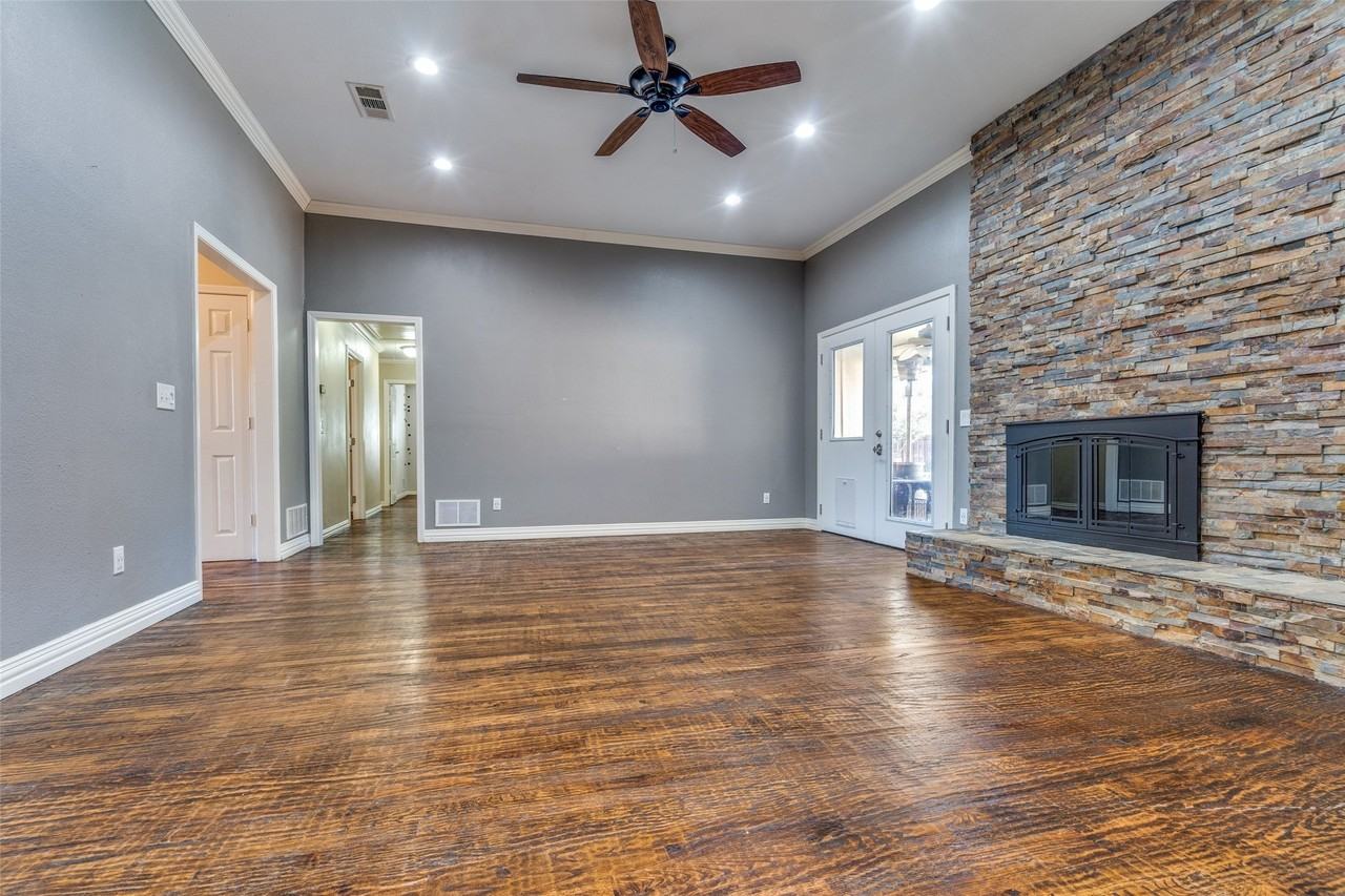 2217 Canyon Valley Trl - Photo 5 of 32