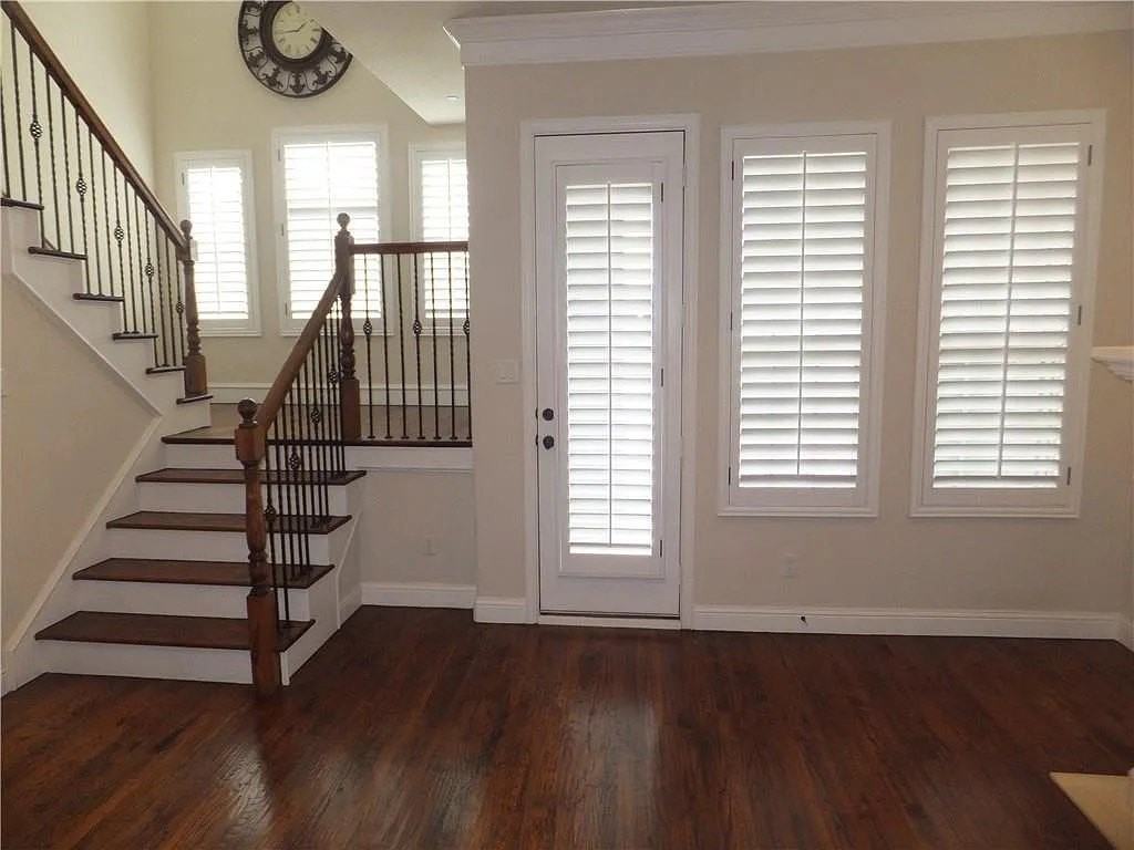 4241 Haskell Dr - Photo 3 of 19