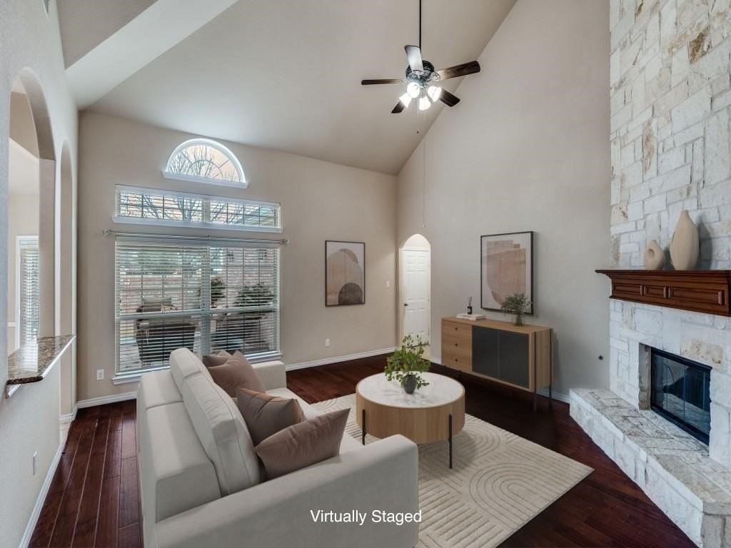 1222 Oak Hill Ln - Photo 3 of 27