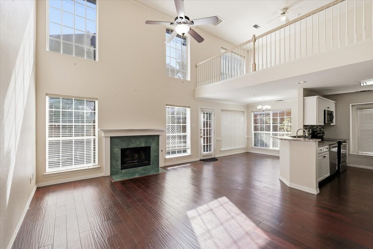 14608 Hawthorne Ct - Photo 4 of 29
